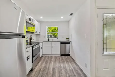 908 E Cayuga Street Tampa FL 33603