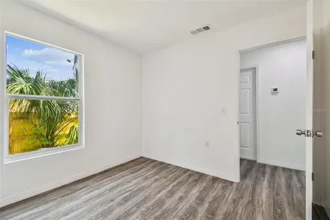 908 E Cayuga Street Tampa FL 33603