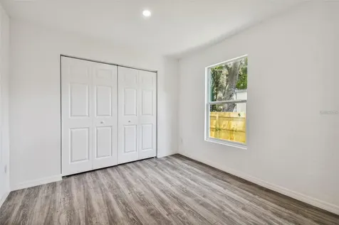 908 E Cayuga Street Tampa FL 33603