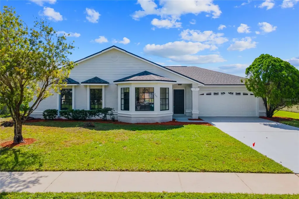206 Palmwood Court Kissimmee FL 34743