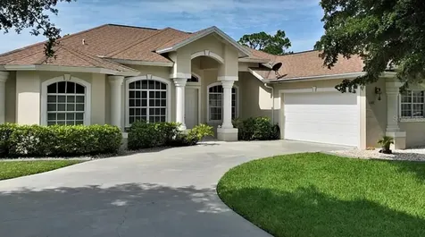 642 Parkdale Boulevard Lehigh Acres FL 33974