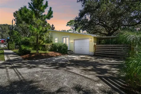 429 Woodrow Avenue Largo FL 33770