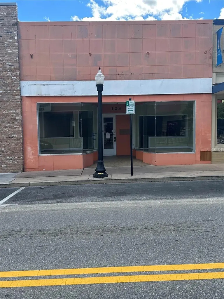 123 W Main Street Leesburg FL 34748