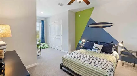 5697 English Oak Lane Wesley Chapel FL 33545