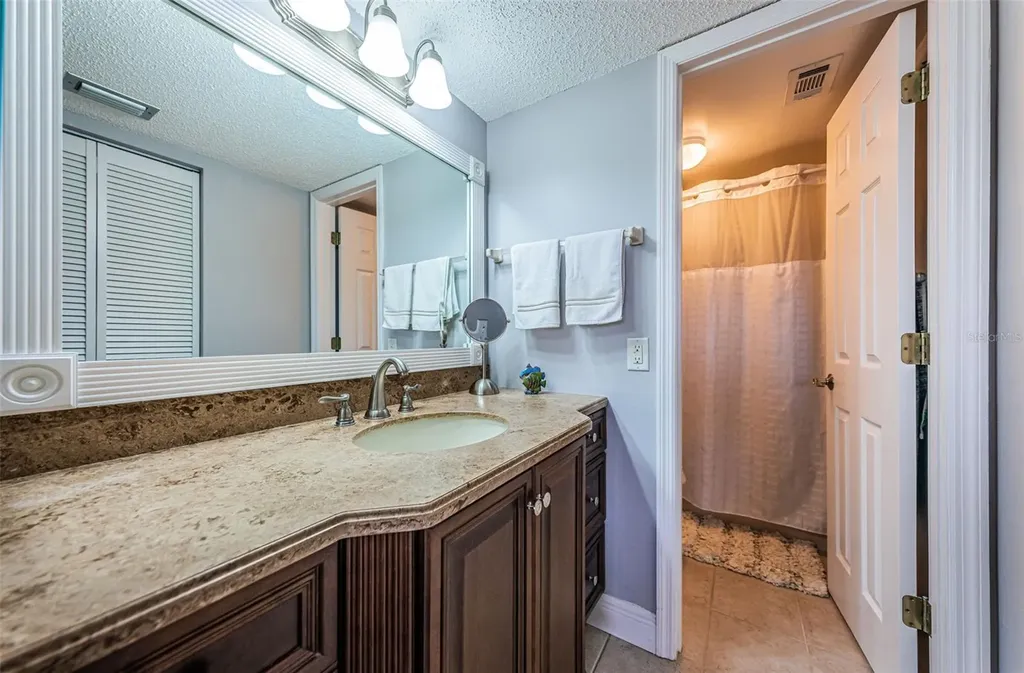 6295 Bahia Del Mar Circle St Petersburg FL 33715