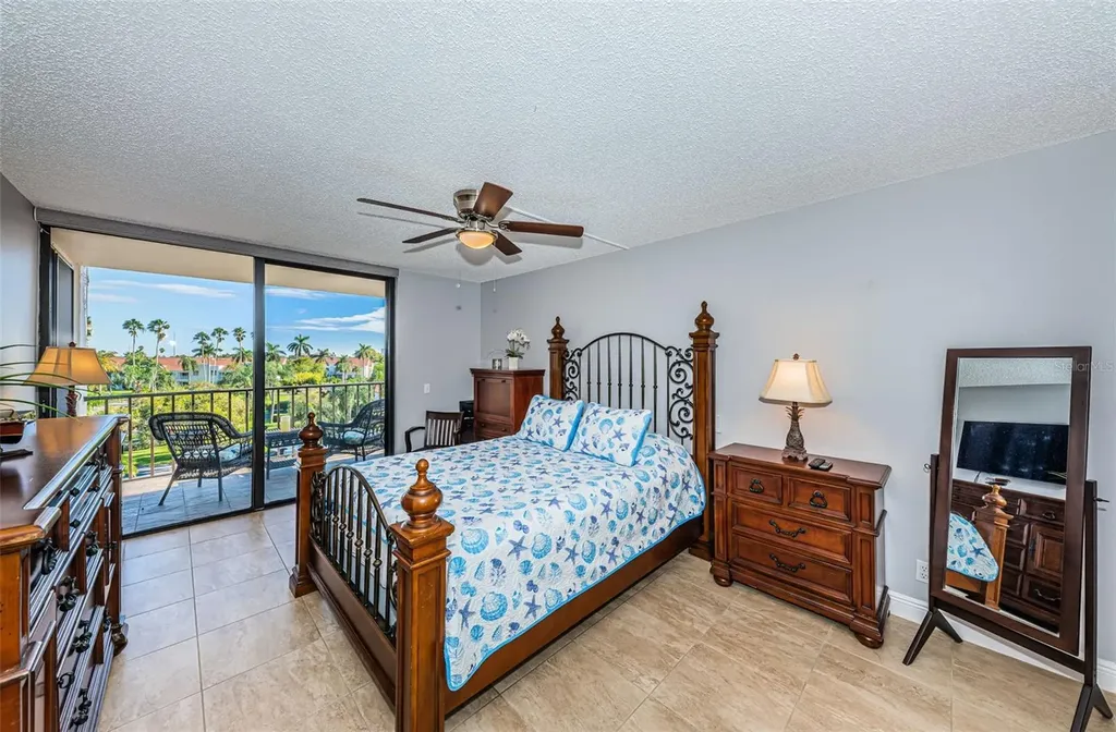 6295 Bahia Del Mar Circle St Petersburg FL 33715