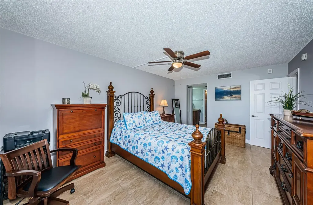 6295 Bahia Del Mar Circle St Petersburg FL 33715