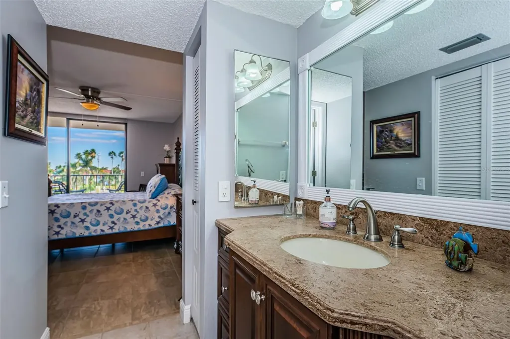 6295 Bahia Del Mar Circle St Petersburg FL 33715