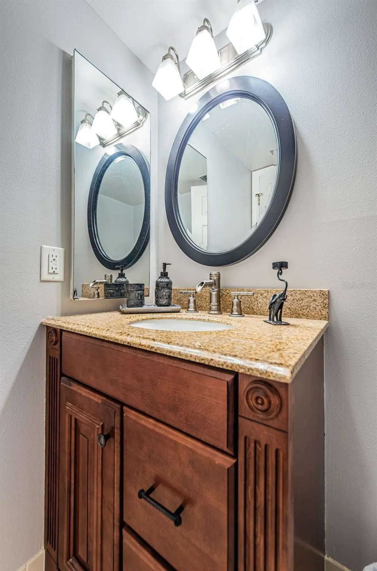 6295 Bahia Del Mar Circle St Petersburg FL 33715