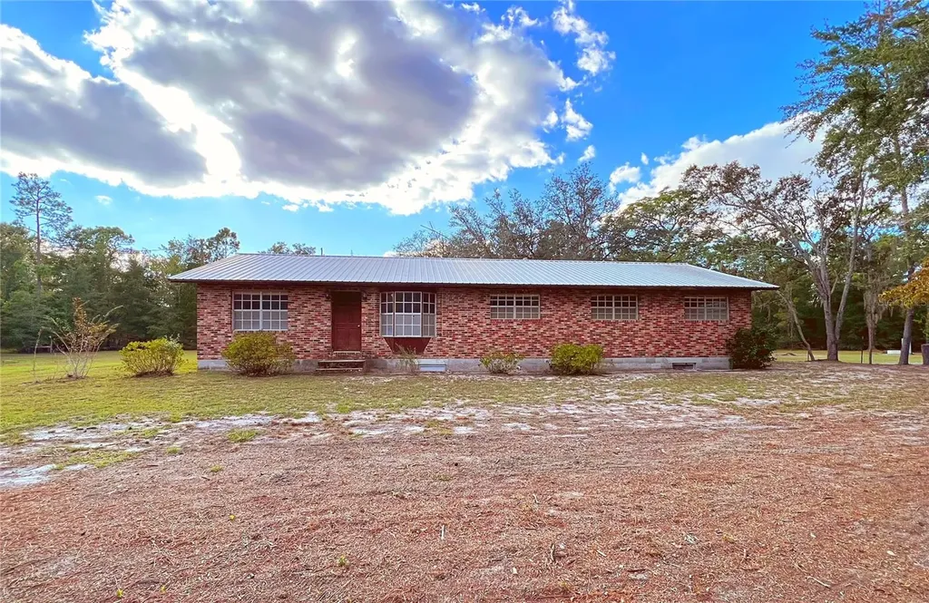 9599 NE 1st Avenue Branford FL 32008