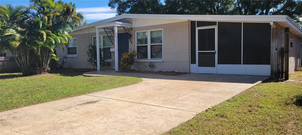 500 80th Avenue N St Petersburg FL 33702