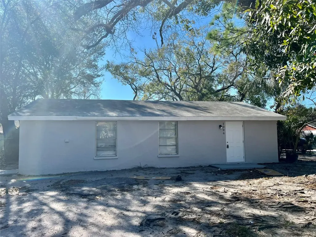 1004 57th Avenue Place E Bradenton FL 34203