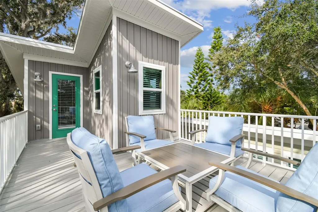 1523 Bayshore Boulevard Dunedin FL 34698