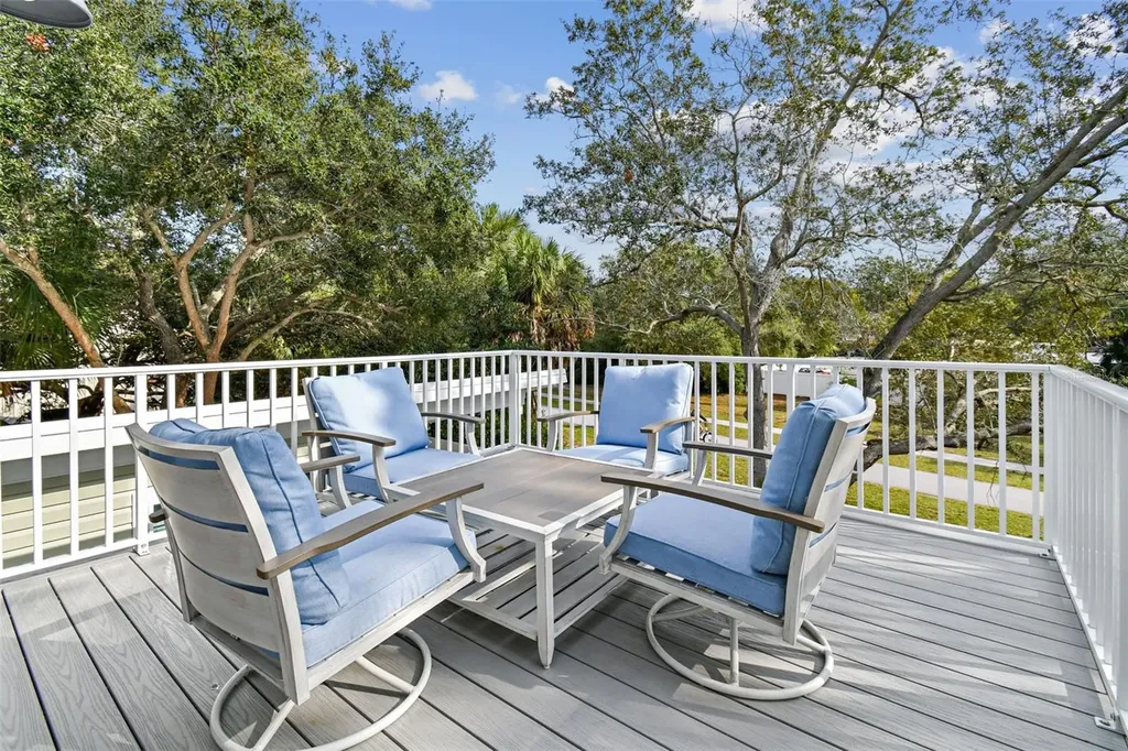 1523 Bayshore Boulevard Dunedin FL 34698