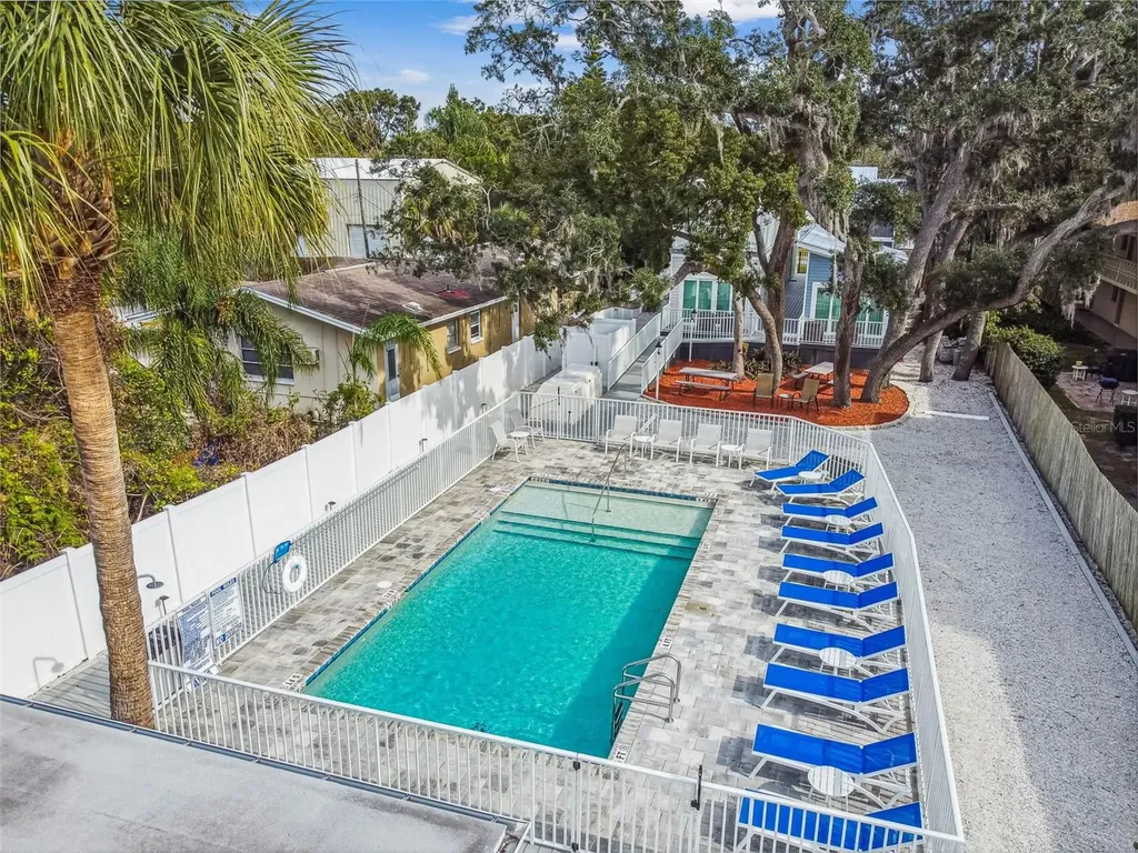 1523 Bayshore Boulevard Dunedin FL 34698