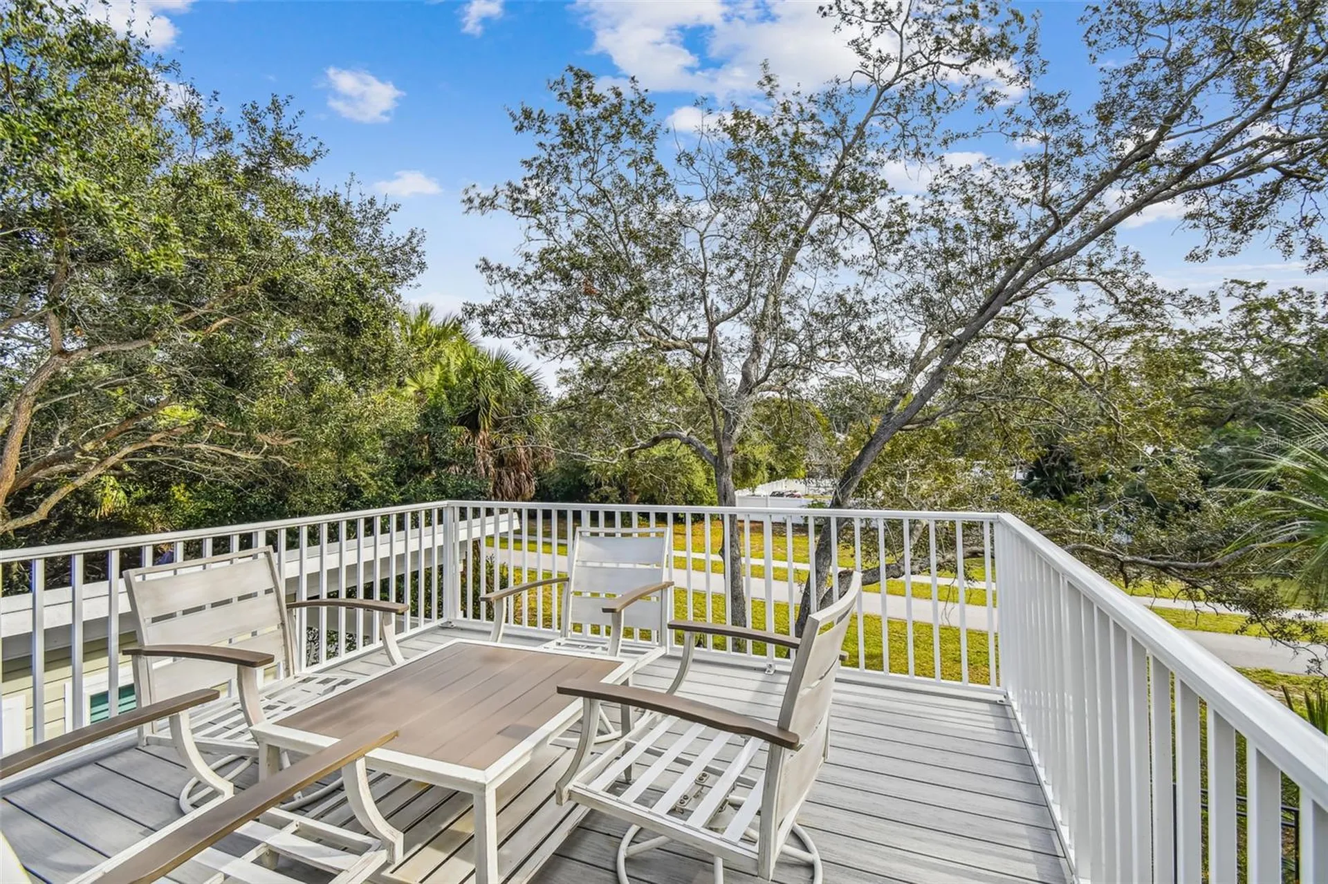1523 Bayshore Boulevard Dunedin FL 34698