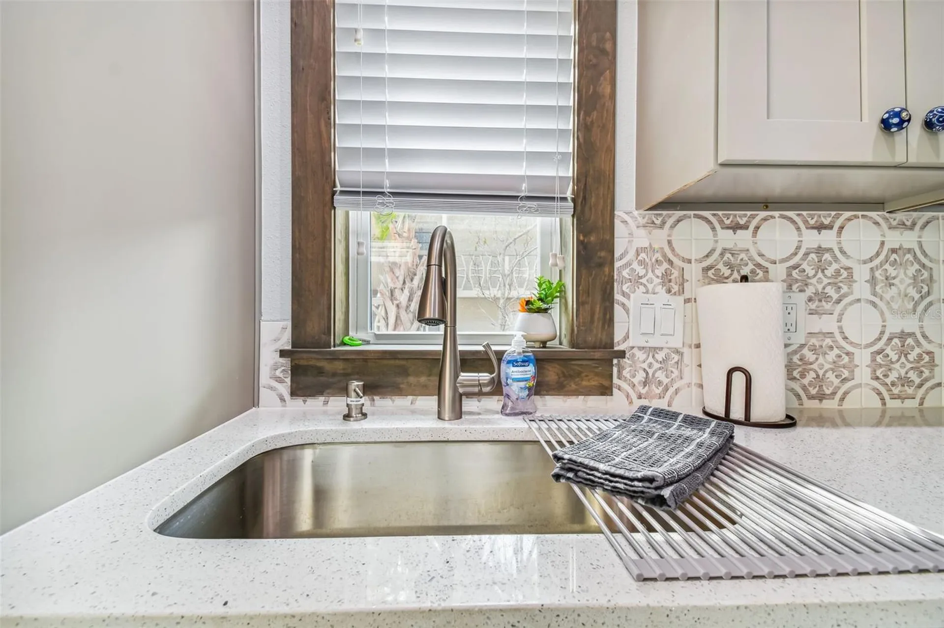 1523 Bayshore Boulevard Dunedin FL 34698