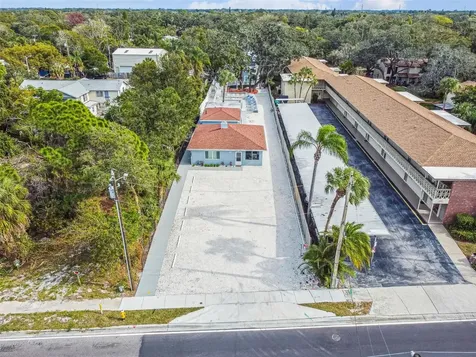 1523 Bayshore Boulevard Dunedin FL 34698