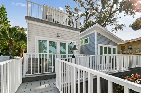 1523 Bayshore Boulevard Dunedin FL 34698
