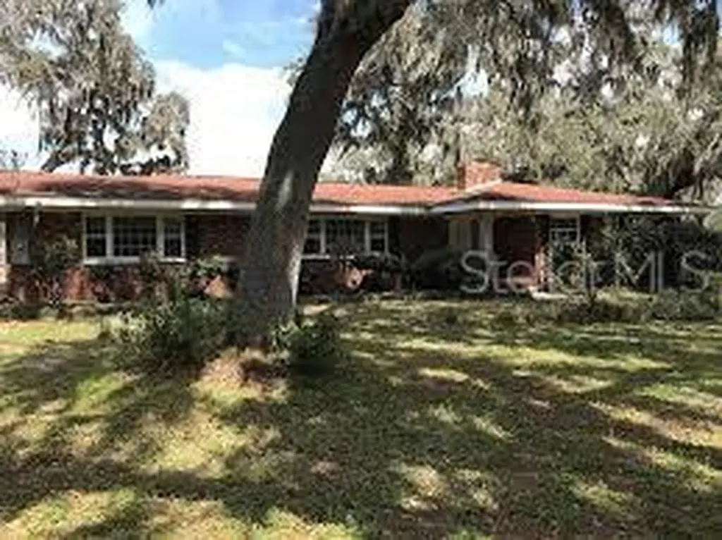 4815 Crape Myrtle Lane Valrico FL 33596