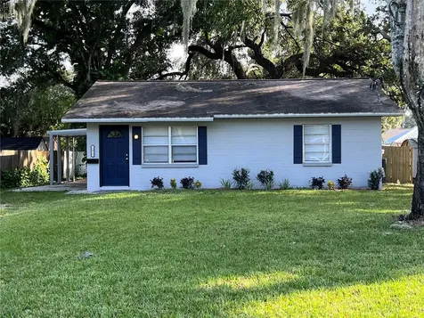 1411 E Young Street Plant City FL 33563
