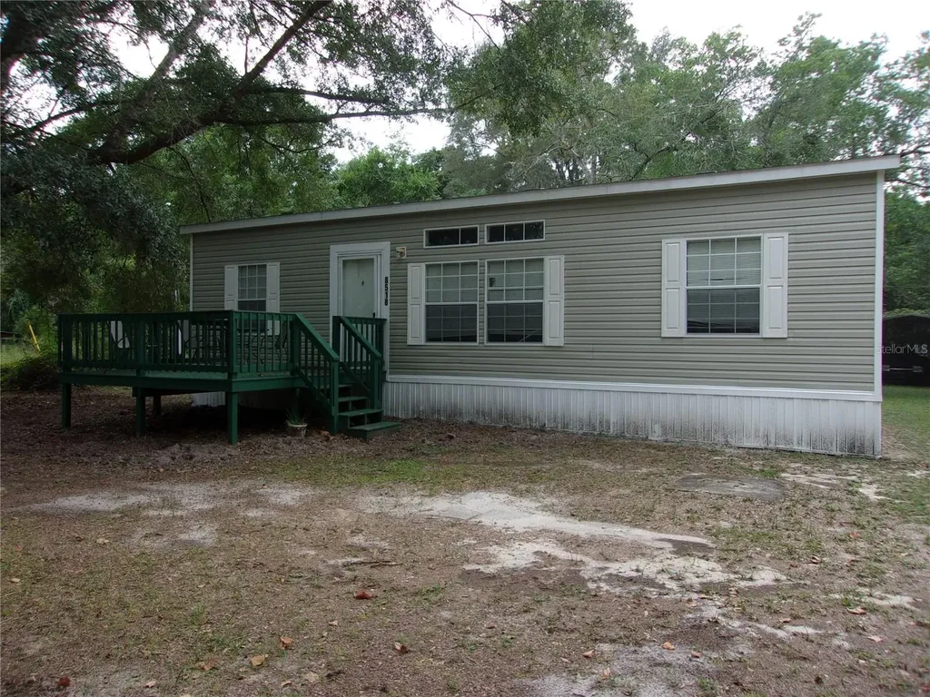 8518 NE 154th Avenue Silver Springs FL 34488