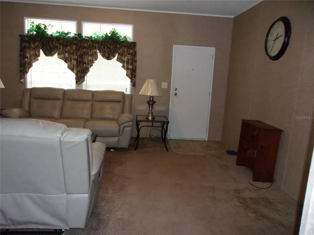 8518 NE 154th Avenue Silver Springs FL 34488