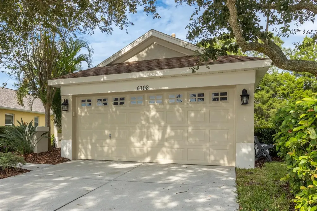 6308 Robin Cove Lakewood Ranch FL 34202