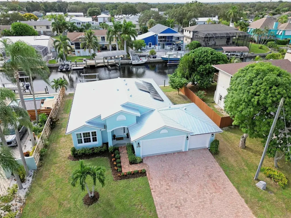 4212 4th Avenue NE Bradenton FL 34208