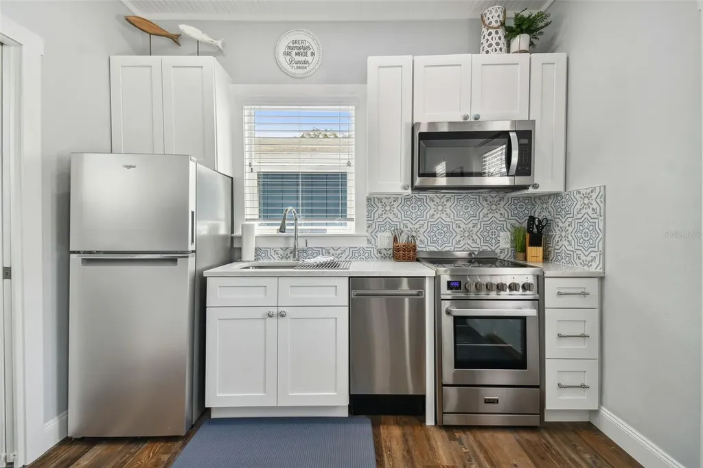602 1/2 Skinner Boulevard Dunedin FL 34698