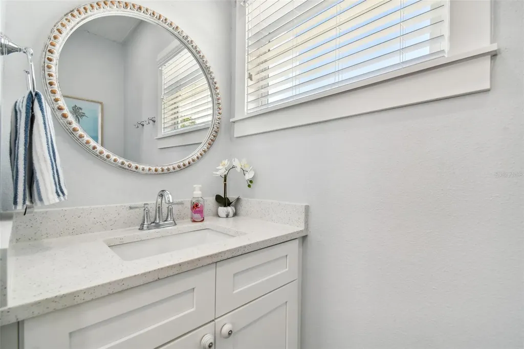 602 1/2 Skinner Boulevard Dunedin FL 34698