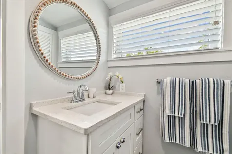 602 1/2 Skinner Boulevard Dunedin FL 34698