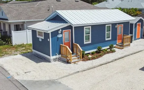 602 1/2 Skinner Boulevard Dunedin FL 34698