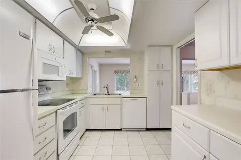 3800 Gatewood Drive Sarasota FL 34232
