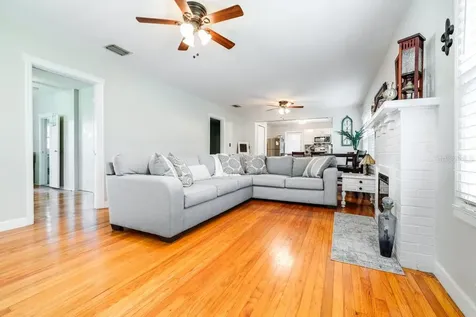 908 W Mclendon Street Plant City FL 33563