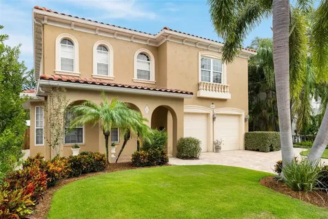 3027 W Lawn Avenue Tampa FL 33611