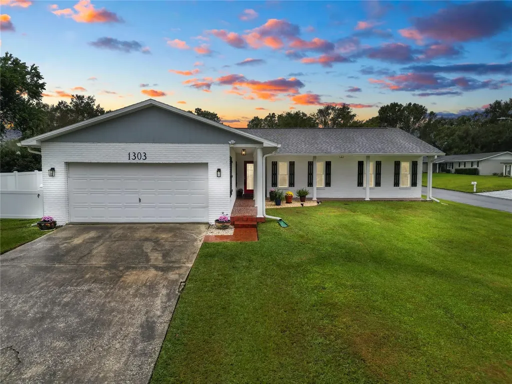 1303 Northglen Lane Lakeland FL 33813