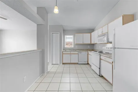 4749 Muir Village Orlando FL 32808