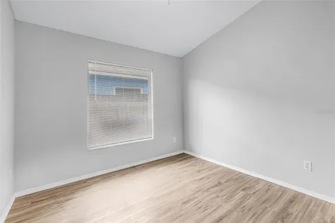 4749 Muir Village Orlando FL 32808