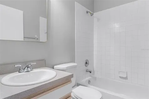 4749 Muir Village Orlando FL 32808