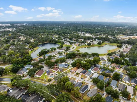 4749 Muir Village Orlando FL 32808