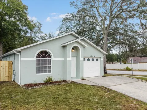 4749 Muir Village Orlando FL 32808
