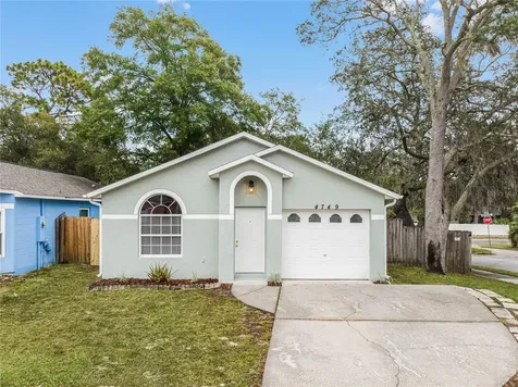 4749 Muir Village Orlando FL 32808