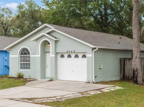4749 Muir Village Orlando FL 32808