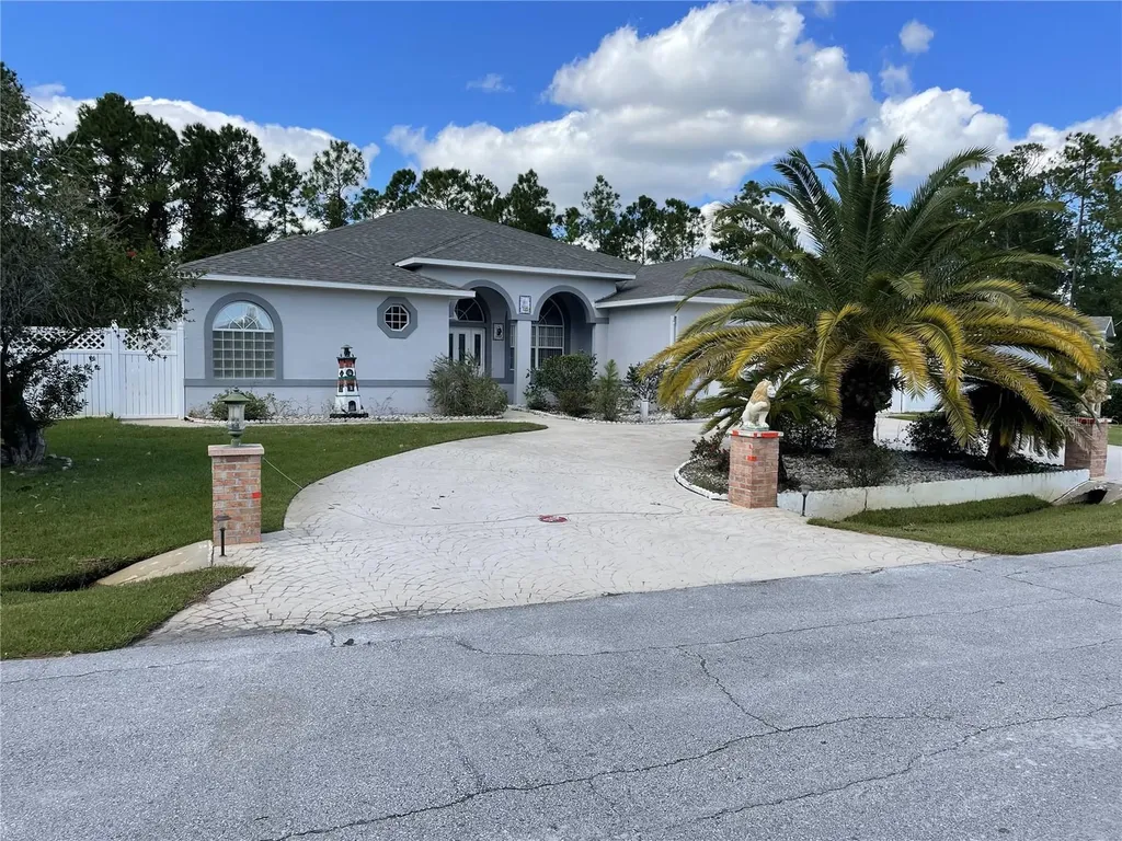 18 Fanbury Lane Palm Coast FL 32137