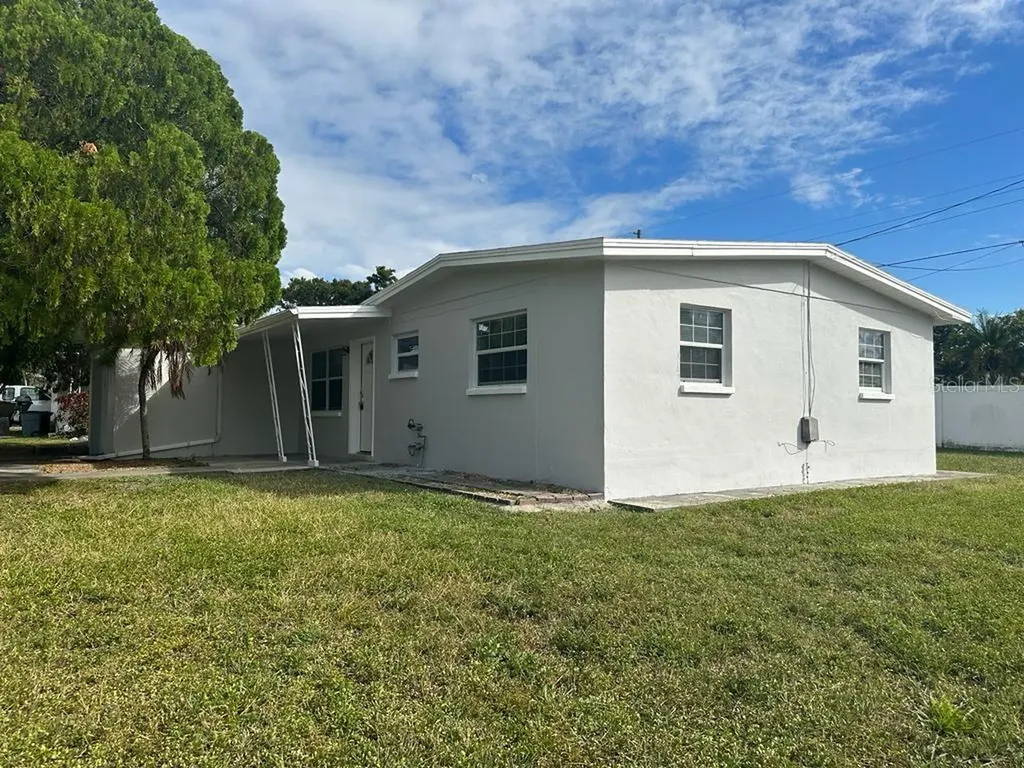 5270 98th Terrace N Pinellas Park FL 33782