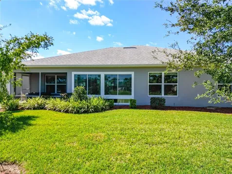 10247 Julia Isles Avenue Oxford FL 34484