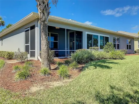 10247 Julia Isles Avenue Oxford FL 34484