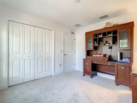 10247 Julia Isles Avenue Oxford FL 34484