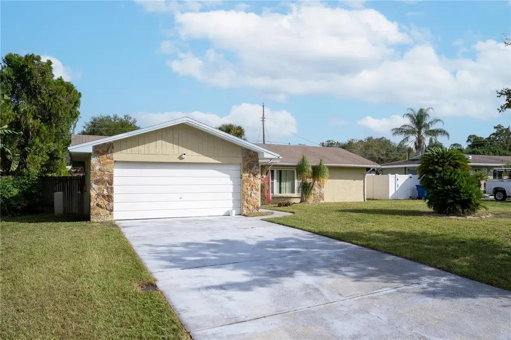 1720 Patlin Circle N Largo FL 33770
